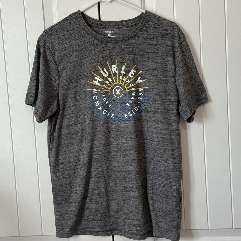 Hurley Surrounder Jersey SS‎ Graphic Tee Size Medium Charcoal Heather Ultra Soft